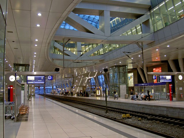 Железная дорога во Франкфуртском аэропорте