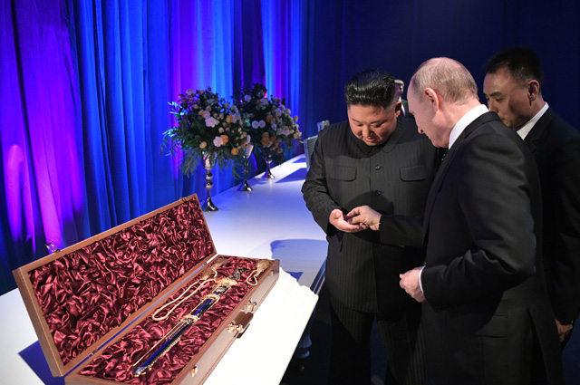 Валадимир Путин и Ким Чен Ын.