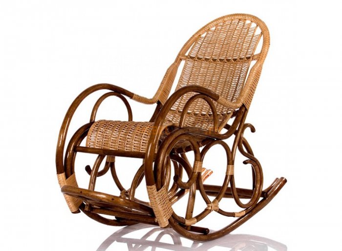 Кресло-качалка на деревянную свадьбу