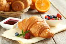 Croissant with Summer Berries - Weight Loss Resources