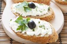 French Stick with Cottage Cheese and Olives - Weight Loss Resources