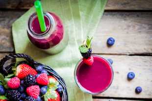 Summer Berry Smoothie - Weight Loss Resources